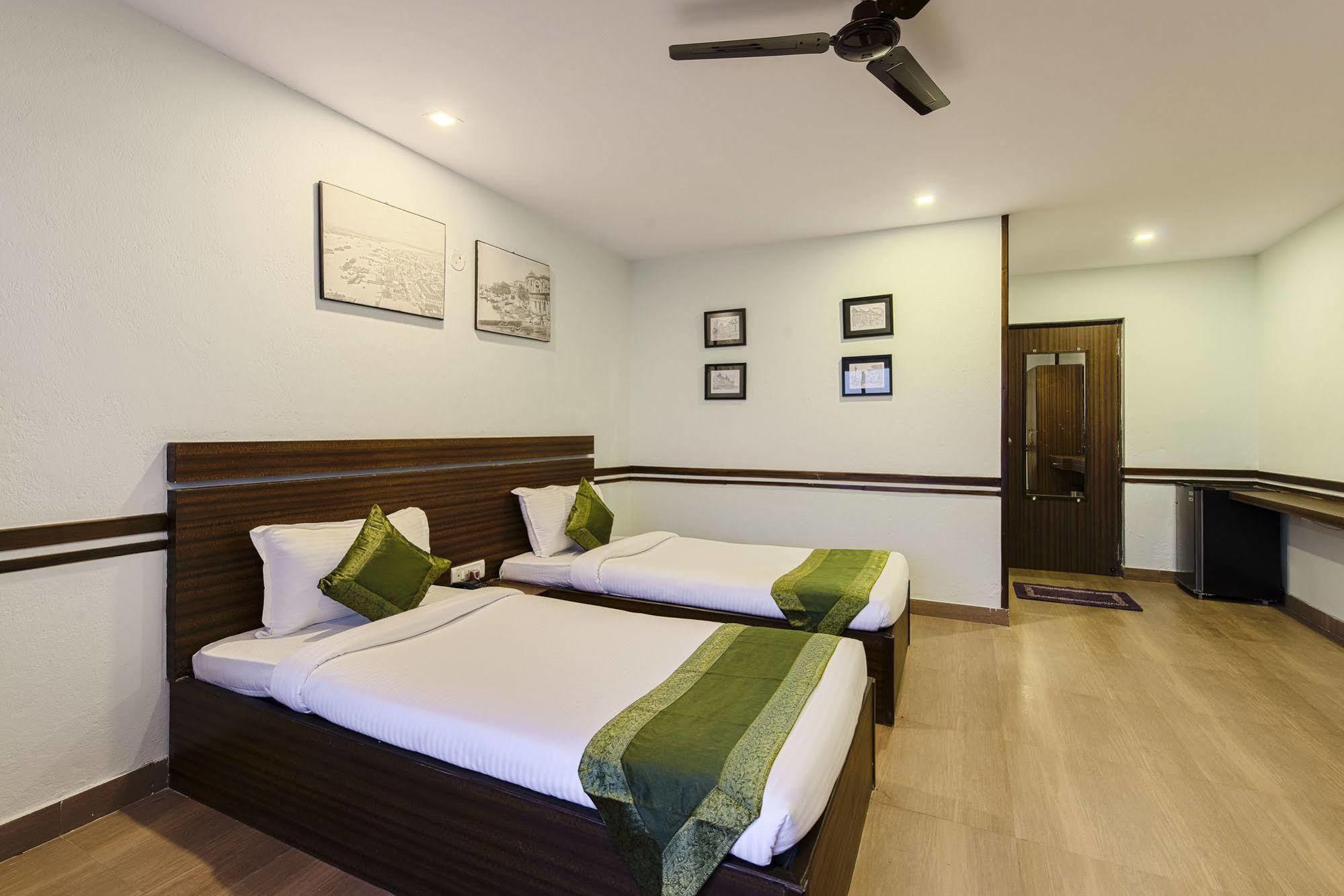 Treebo Stay Calcutta Exterior foto